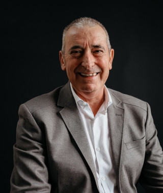 Dr. Mauri Niederauer